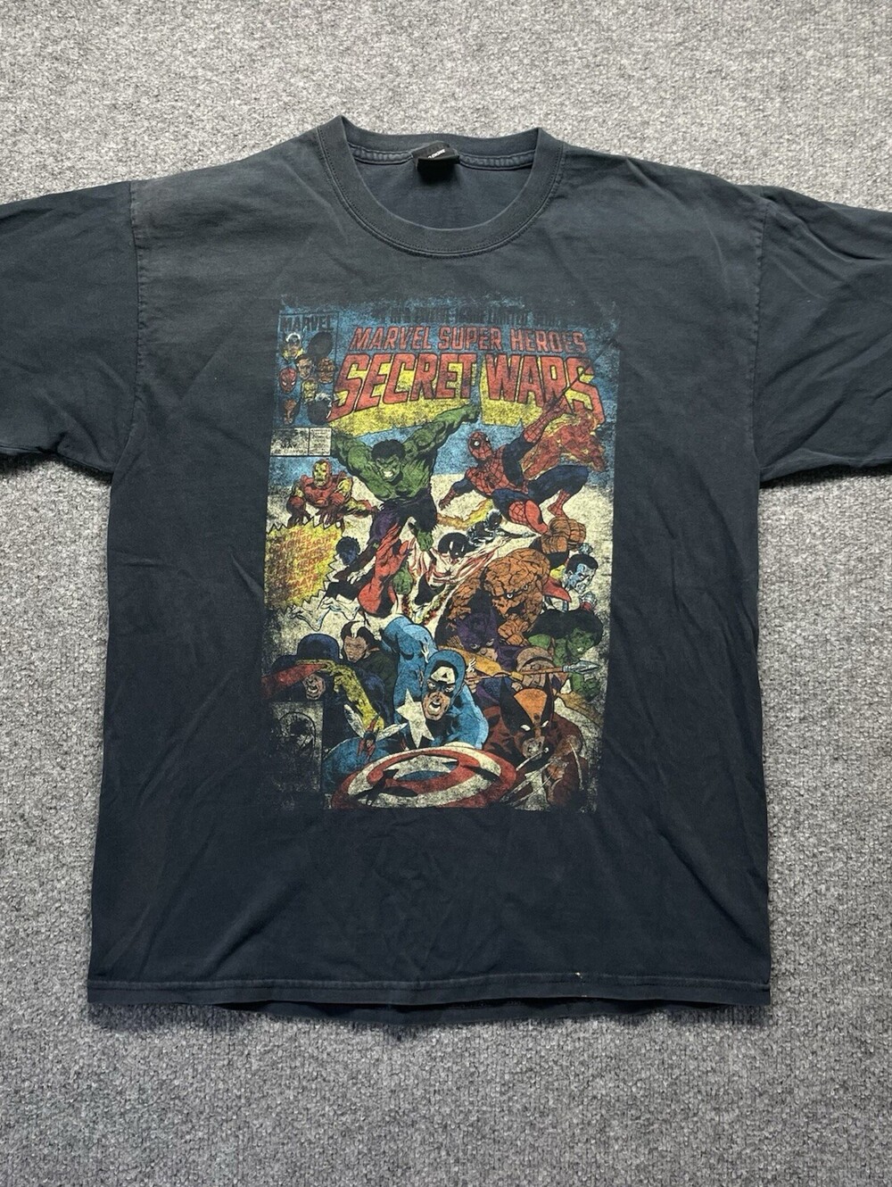 Marvel Secret Wars Vintage Graphic T-Shirt Size L (Assumed) Spider-Man Hulk 90s